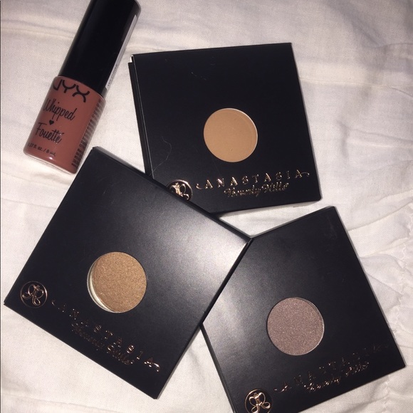 Anastasia Beverly Hills Other - NIB ABH Bundle + FREEBIE✨